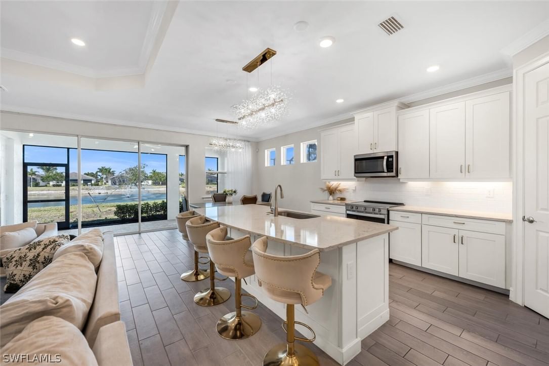 28041 Captiva Shell Loop, Bonita Springs, FL 34135 photo 2