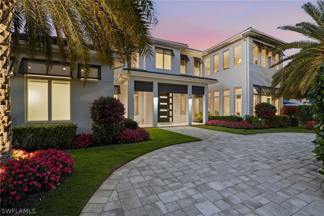 725 Harbour Drive, Naples, FL 34103 photo 5
