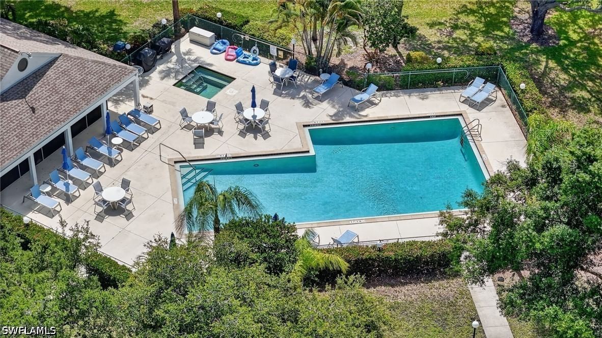 22656 Fountain Lakes Boulevard, Estero, FL 33928 photo 2