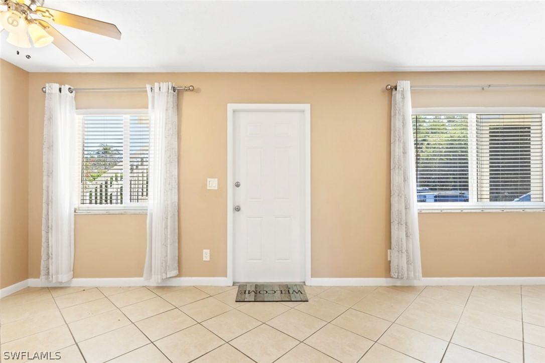 4629 Bayshore Drive #J3, Naples, FL 34112 photo 4
