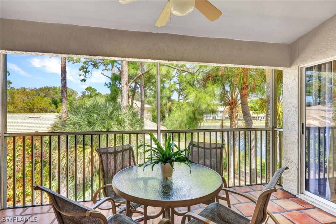 314 Emerald Bay Circle #I5, Naples, FL 34110 photo 2