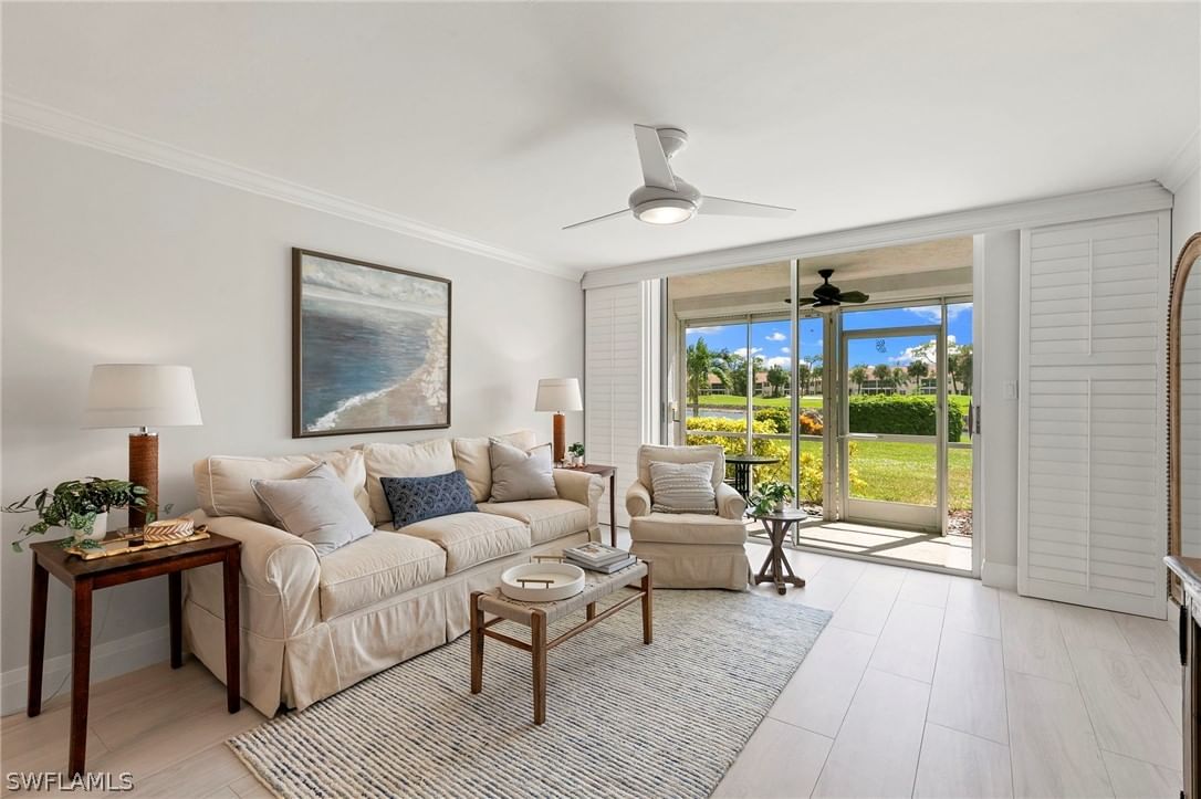 300 Forest Lakes Boulevard #112, Naples, FL 34105 photo 2