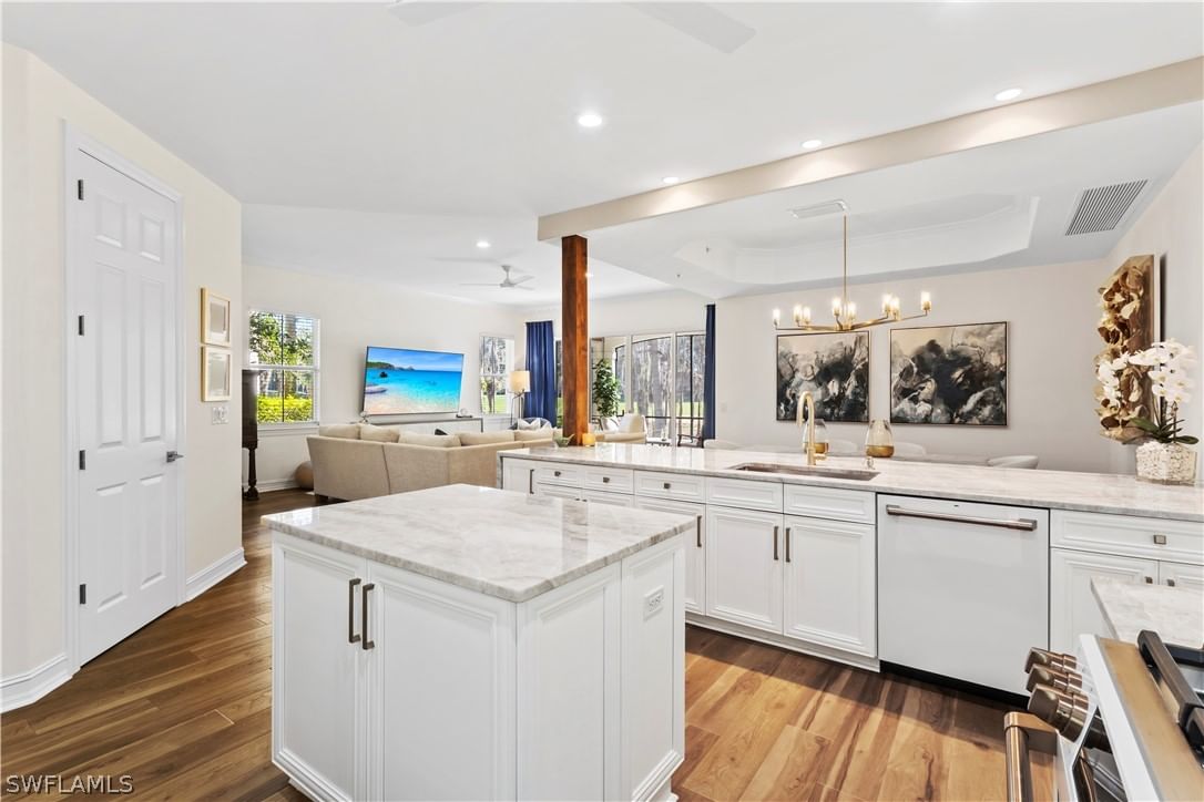 2834 Tiburon Boulevard E #101, Naples, FL 34109 photo 2
