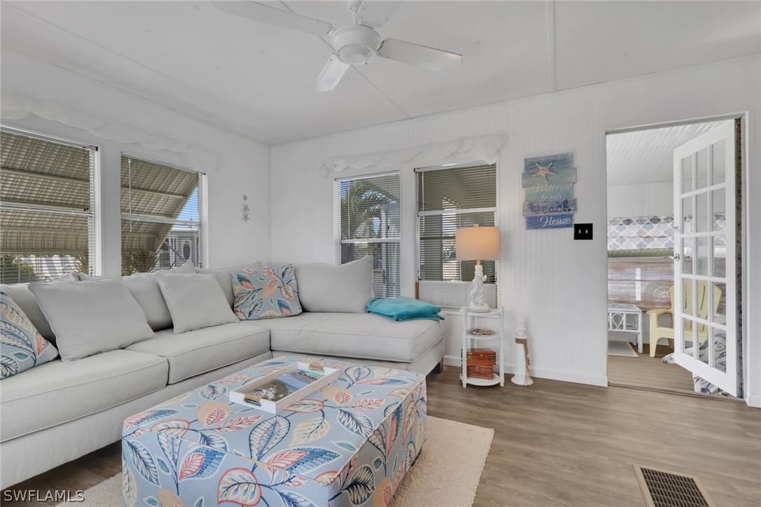 143 Moorhead Manor #143, Naples, FL 34112 photo 2