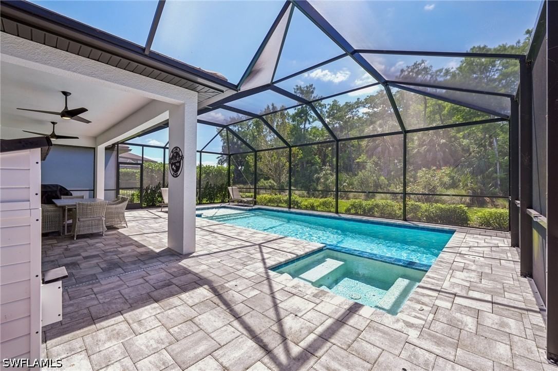 10395 Ventana Lane, Naples, FL 34120 photo 4