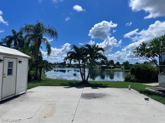 1002 Silver Lakes Boulevard, Naples, FL 34114 photo 4