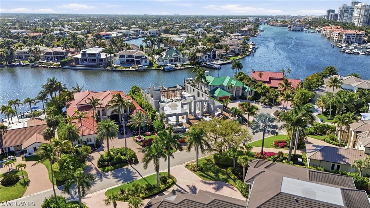 310 Pirates Bight, Naples, FL 34103 photo 4