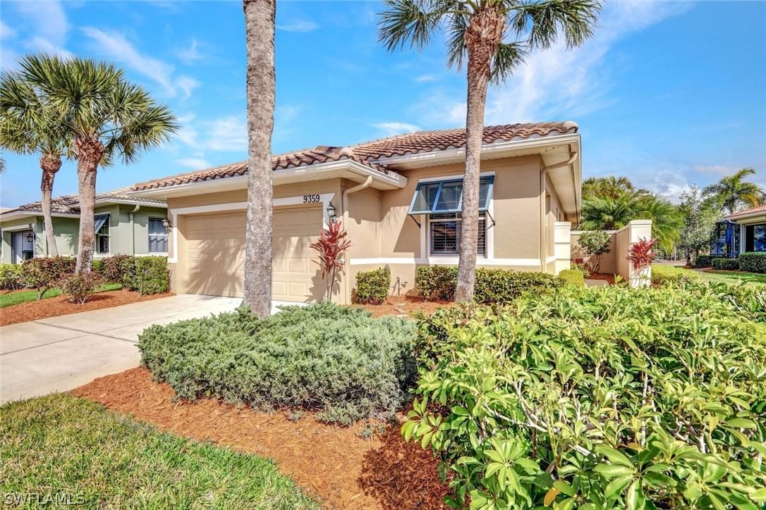 9359 Trieste Drive, Fort Myers, FL 33913 photo 2