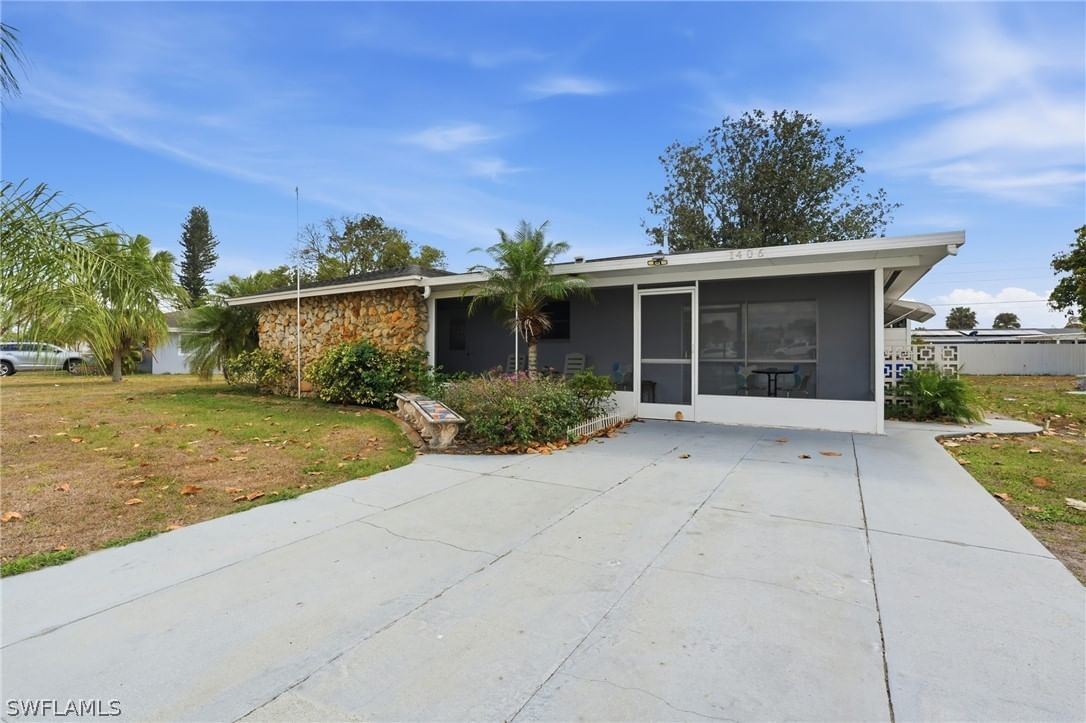 1406 Grandale Street, Lehigh Acres, FL 33936 photo 4