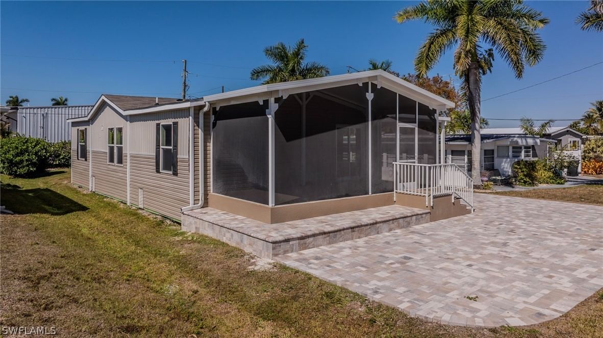 16050 Tierra Plaza, Fort Myers, FL 33908 photo 4