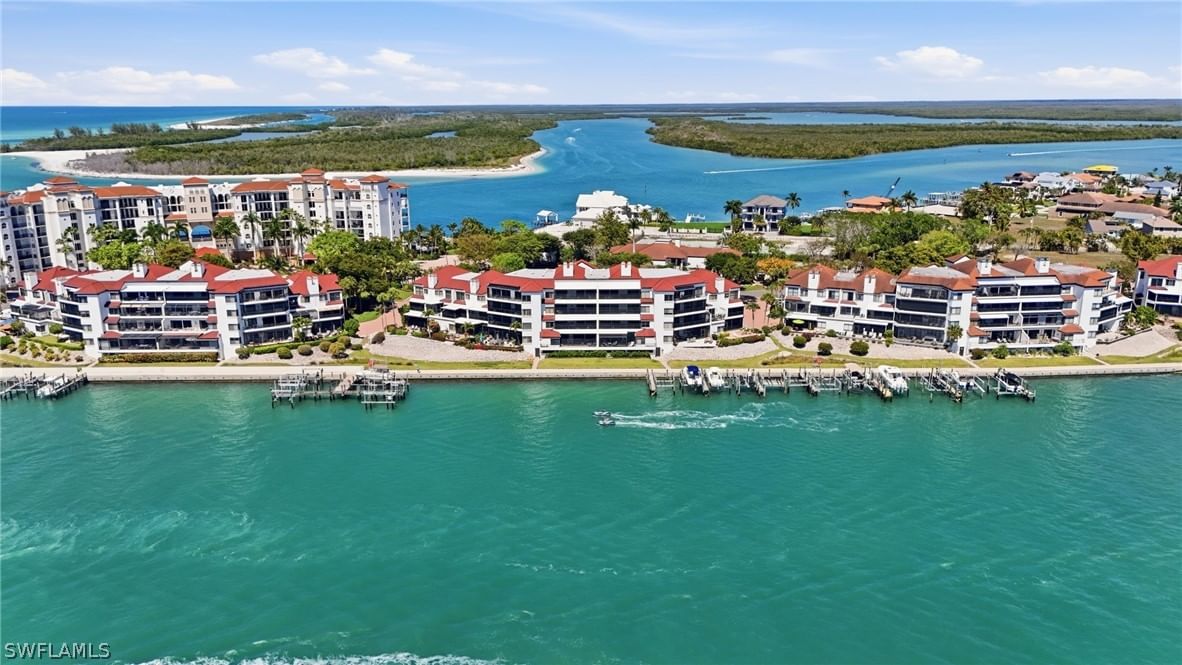 309 La Peninsula Boulevard #309, Naples, FL 34113 photo 2