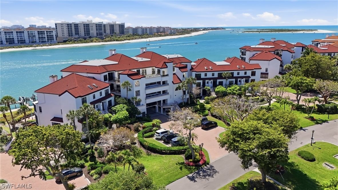 309 La Peninsula Boulevard #309, Naples, FL 34113 photo 4