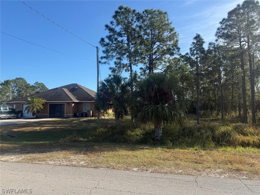 753/755 Eisenhower Boulevard, Lehigh Acres, FL 33974 photo 2