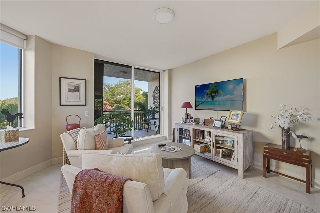 7225 Pelican Bay Boulevard #305, Naples, FL 34108 photo 4
