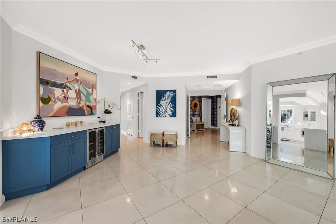 455 Cove Tower Drive #304, Naples, FL 34110 photo 4