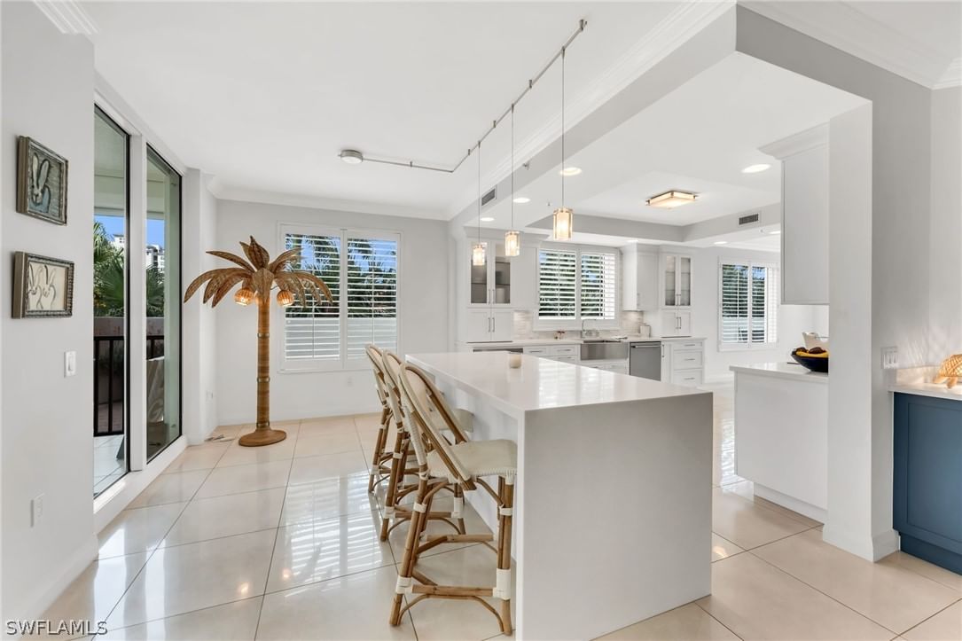 455 Cove Tower Drive #304, Naples, FL 34110 photo 5