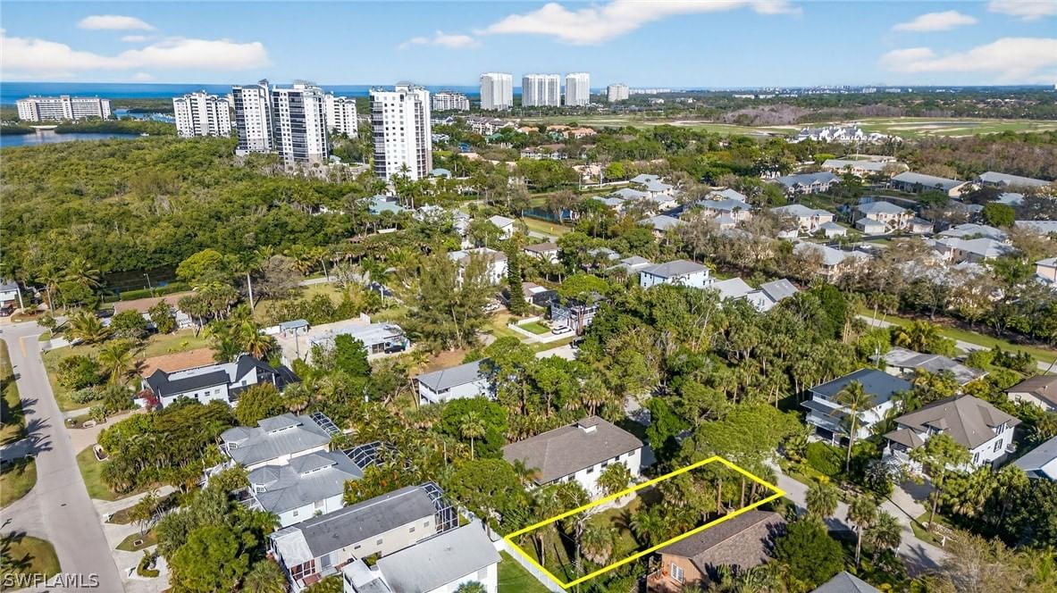 750 Park Avenue, Naples, FL 34110 photo 2