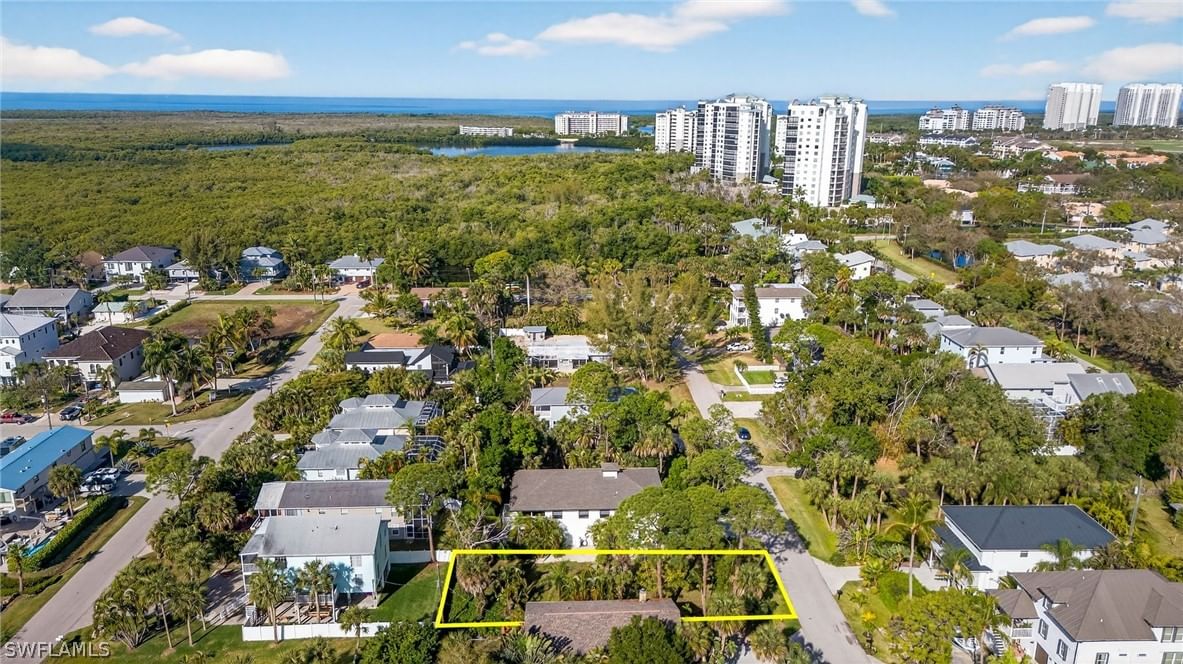 750 Park Avenue, Naples, FL 34110 photo 3
