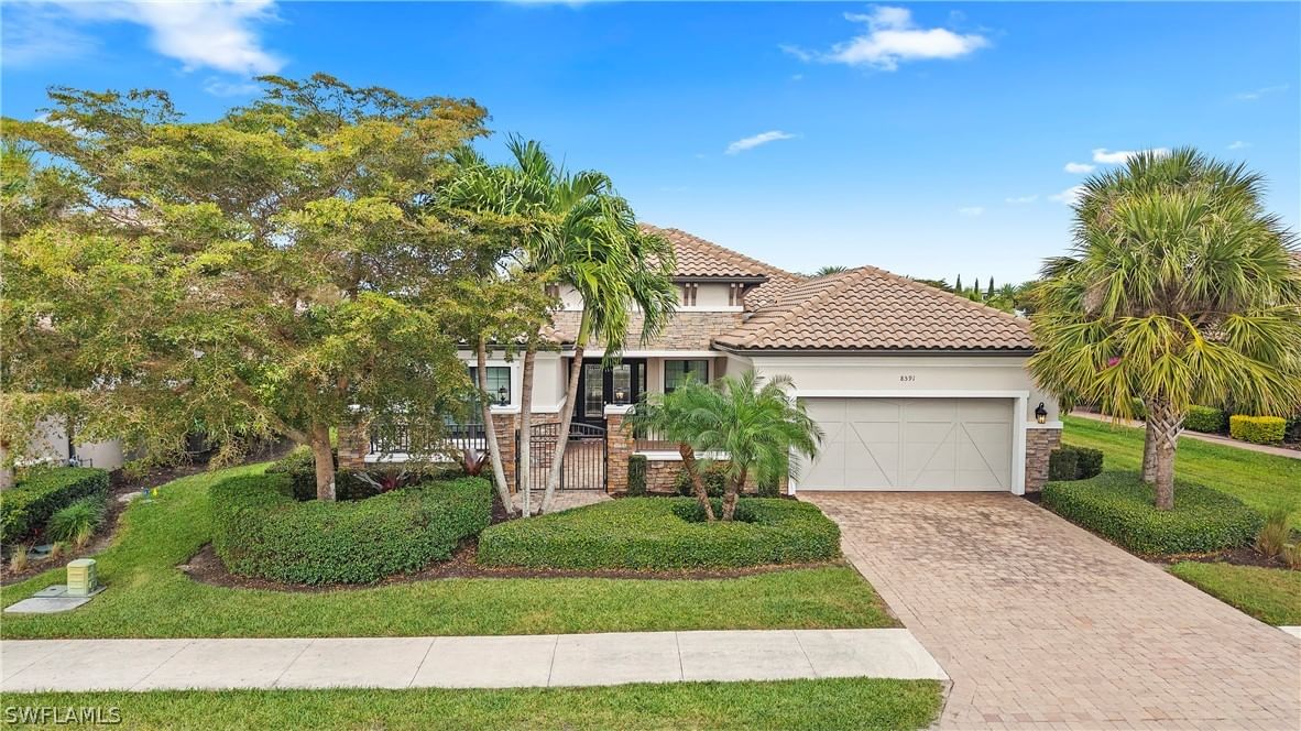 8591 Maggiore Court, Naples, FL 34114 photo 5
