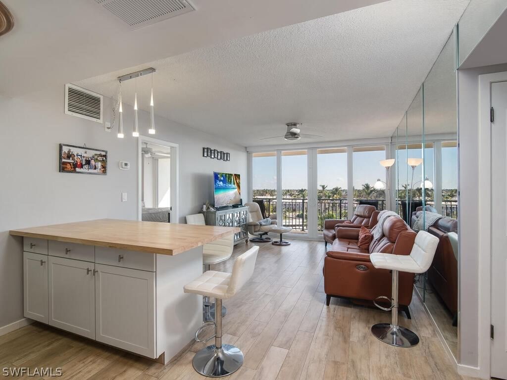 180 Seaview Court #612, Marco Island, FL 34145 photo 2