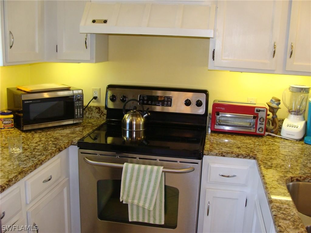 807 River Point Drive #201D, Naples, FL 34102 photo 3