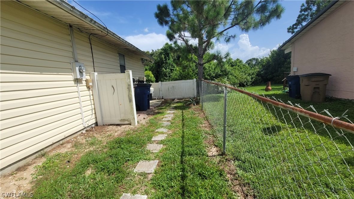 3711 10th Street SW, Lehigh Acres, FL 33976 photo 2