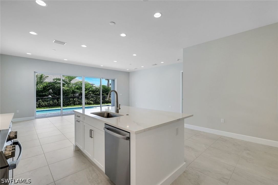 2741 Durham Circle, Naples, FL 34112 photo 4