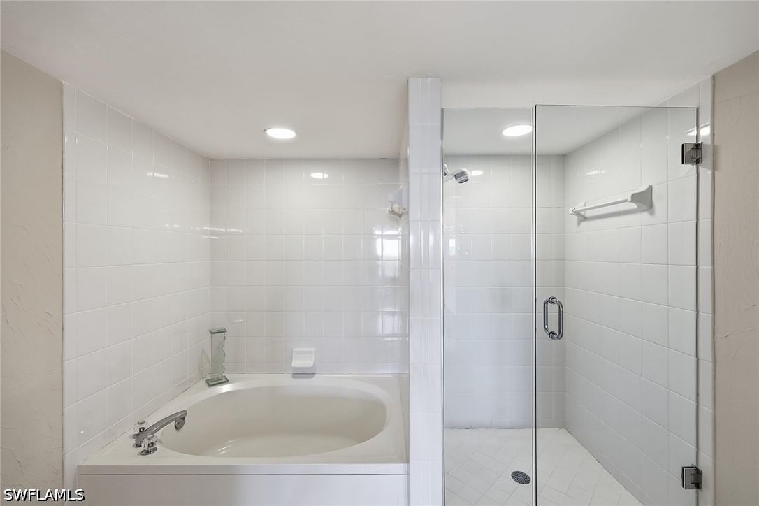 285 Naples Cove Drive #1703, Naples, FL 34110 photo 4