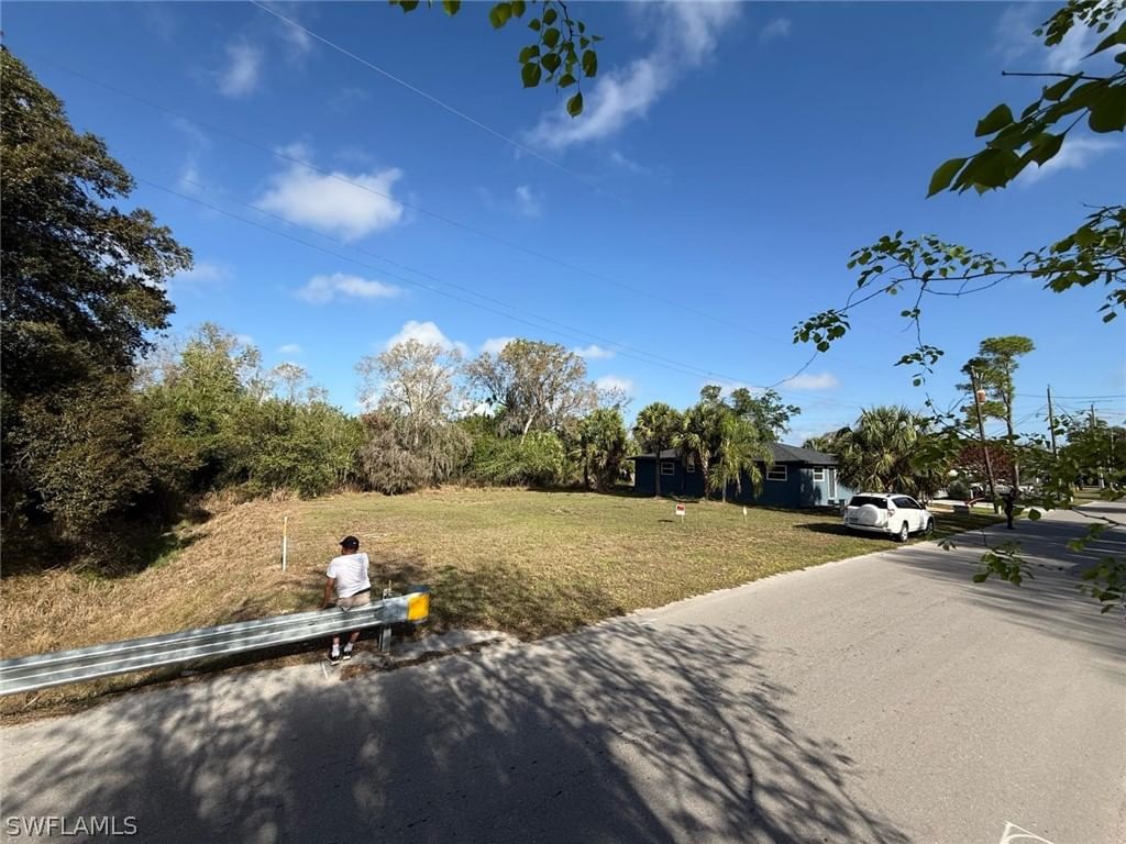 228 SINGLETON Avenue, Arcadia, FL 34266 photo 2