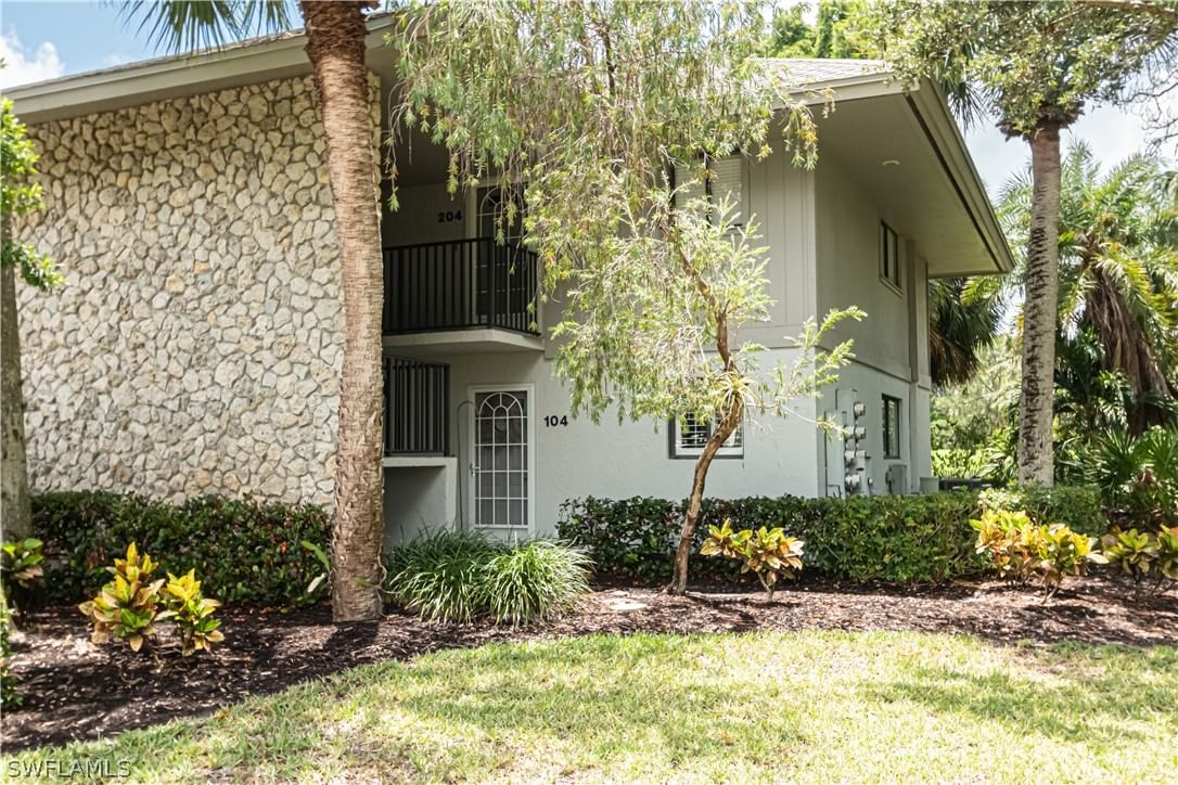 746 Eagle Creek Drive W #104, Naples, FL 34113 photo 2