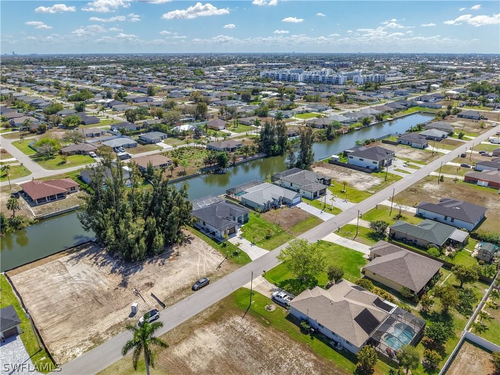 427 NW 7th Avenue, Cape Coral, FL 33993 photo 4