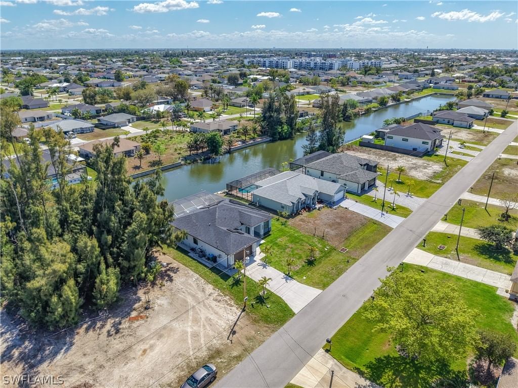 427 NW 7th Avenue, Cape Coral, FL 33993 photo 5