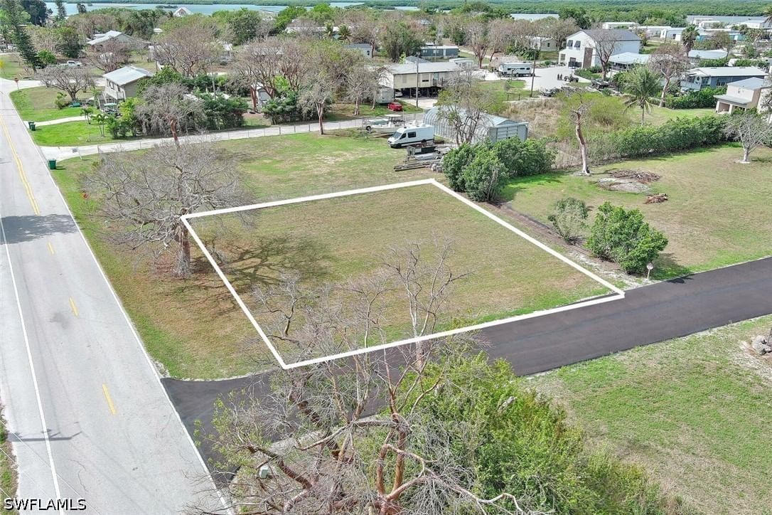 261 Smallwood Drive, Chokoloskee, FL 34138 photo 2