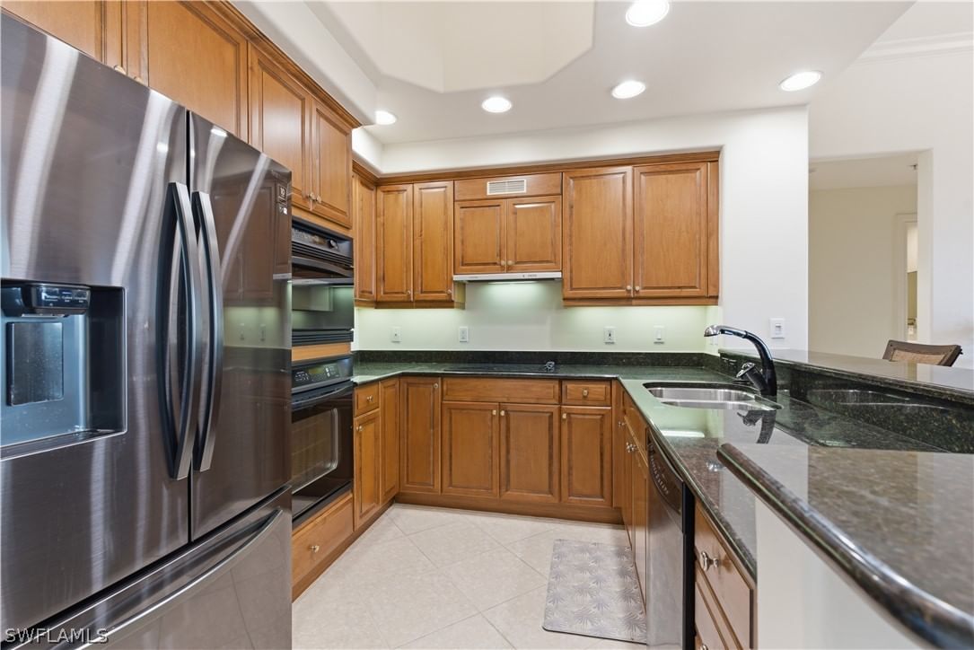 2748 Tiburon Boulevard E #C404, Naples, FL 34109 photo 4