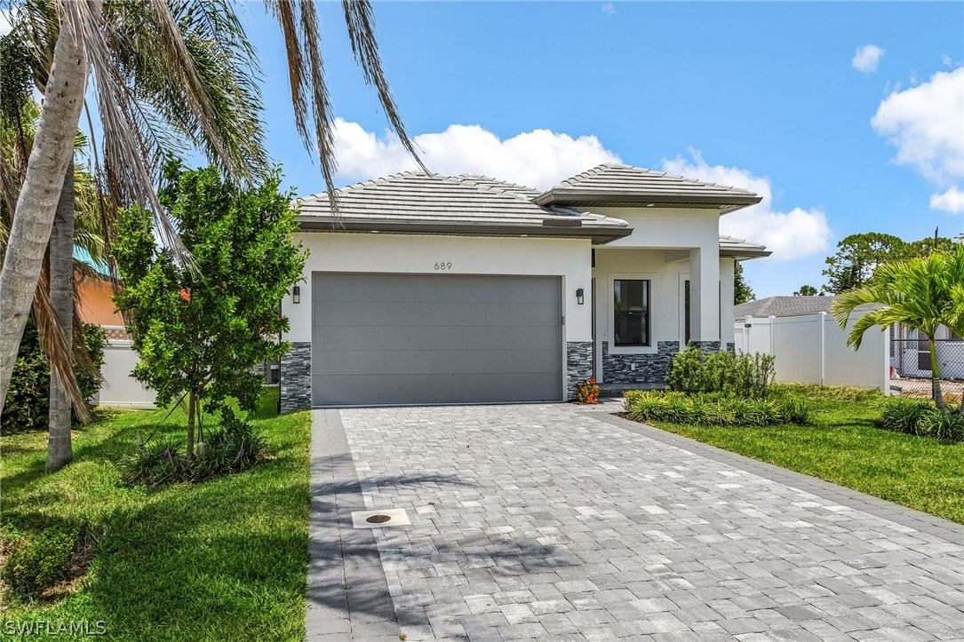 859 108th Avenue N, Naples, FL 34108 photo 2