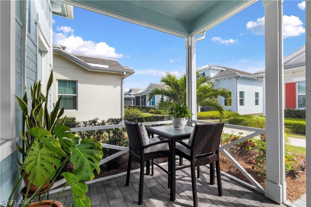 7281 Saona Court, Naples, FL 34113 photo 2