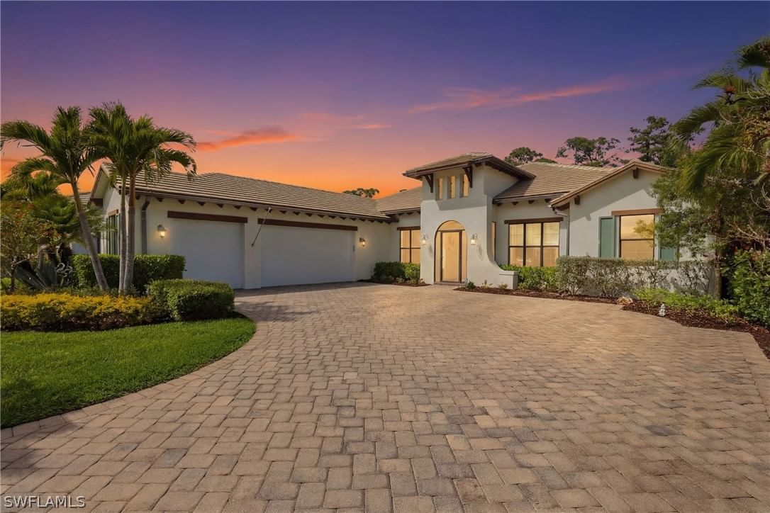 2303 Somerset Place, Naples, FL 34120 photo 2