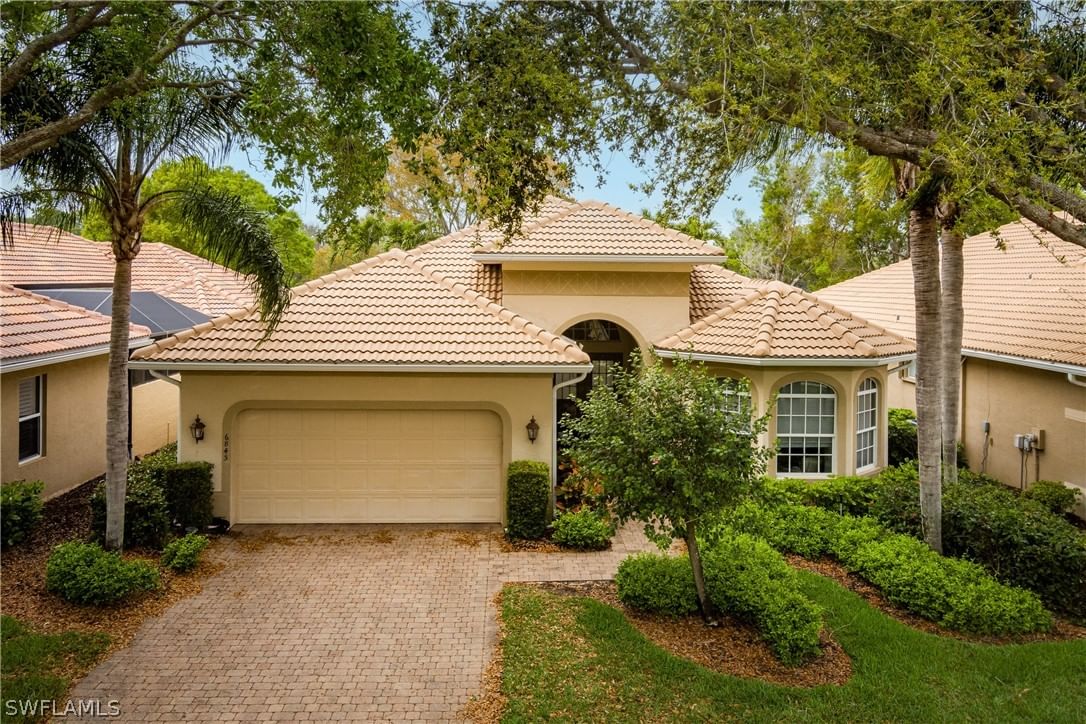 6845 Bent Grass Drive, Naples, FL 34113 photo 2