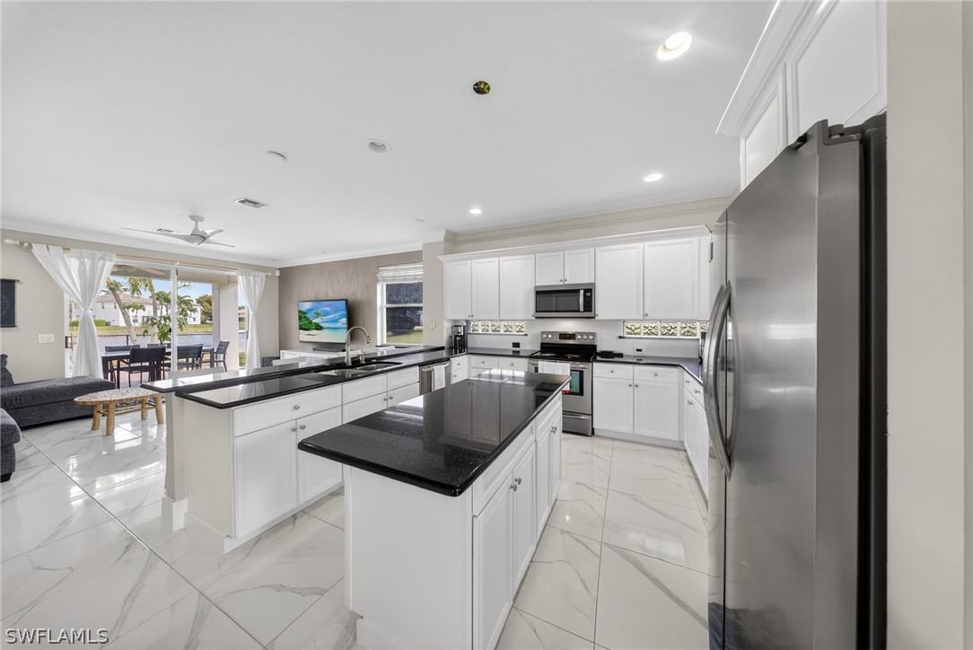 9730 Springlake Circle, Estero, FL 33928 photo 4