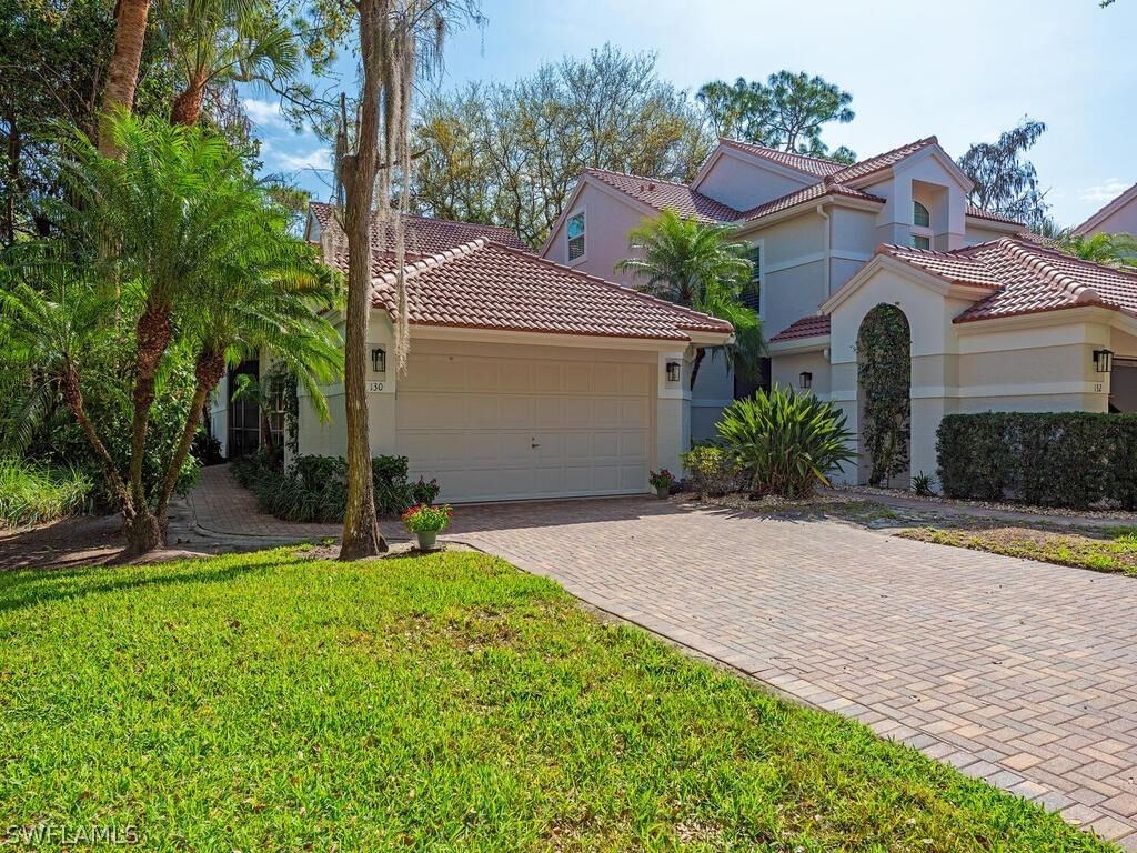 130 Amblewood Lane #8-801, Naples, FL 34105