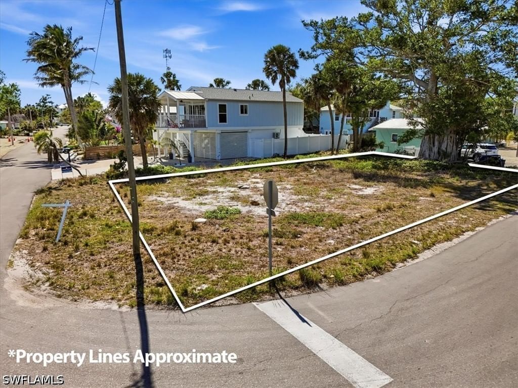 245 Madison Court, Fort Myers Beach, FL 33931 photo 4