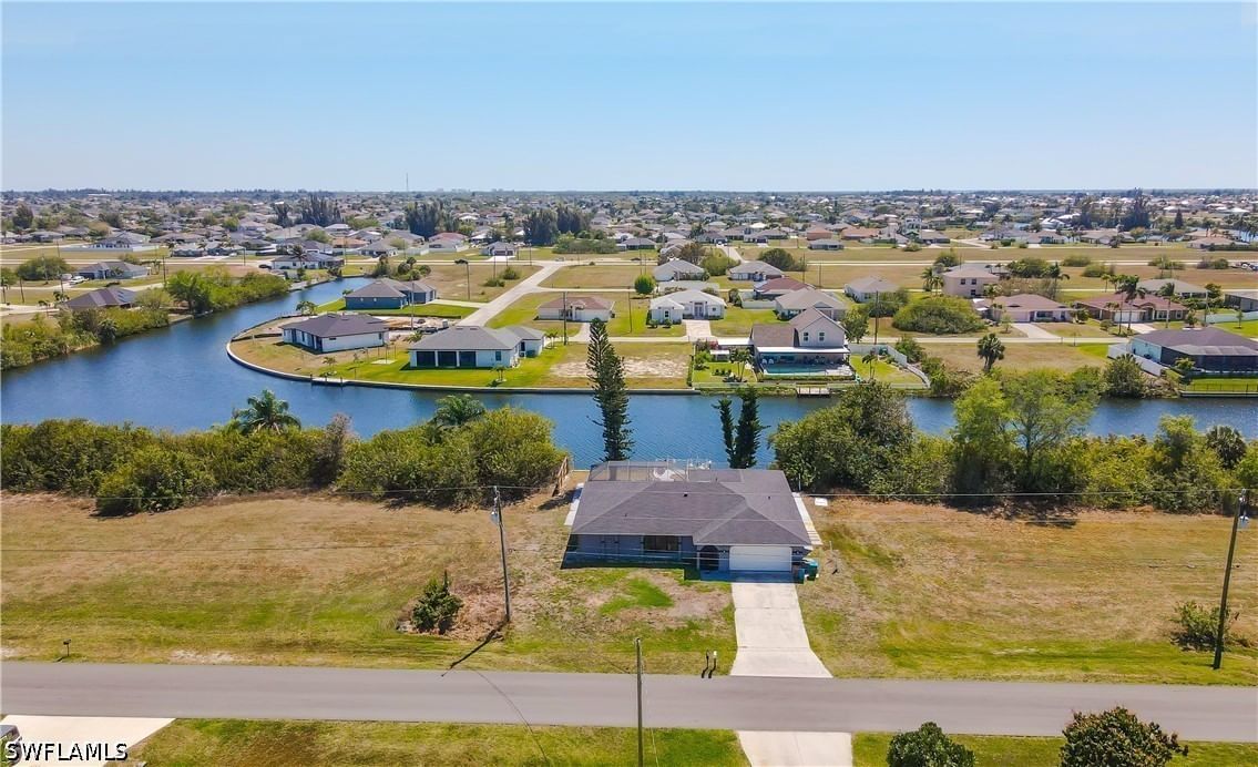 2908 NW 9th Terrace, Cape Coral, FL 33993 photo 4