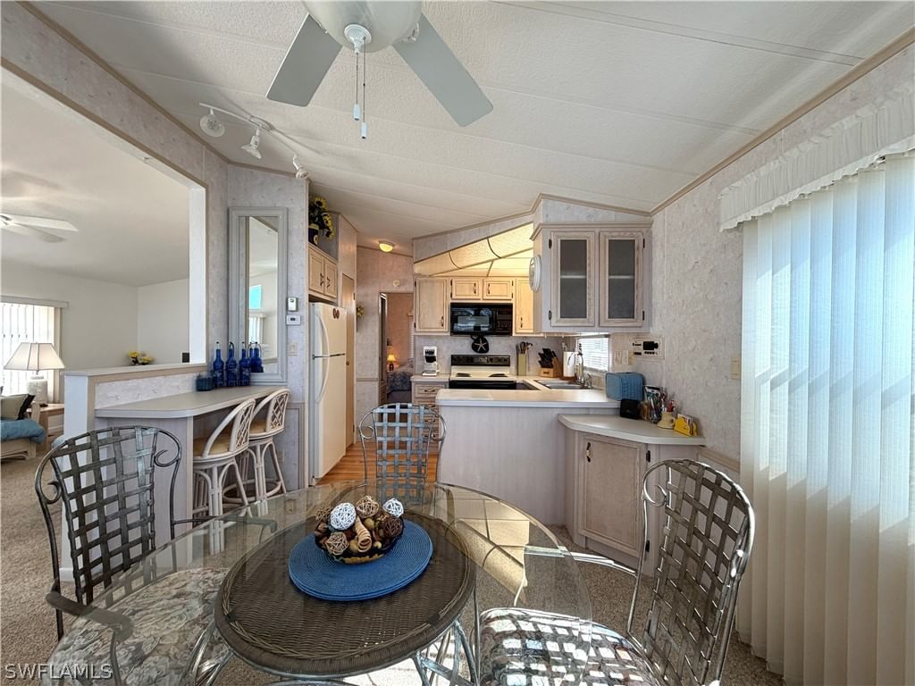 4740 Slash Pine Way W, Estero, FL 33928 photo 5