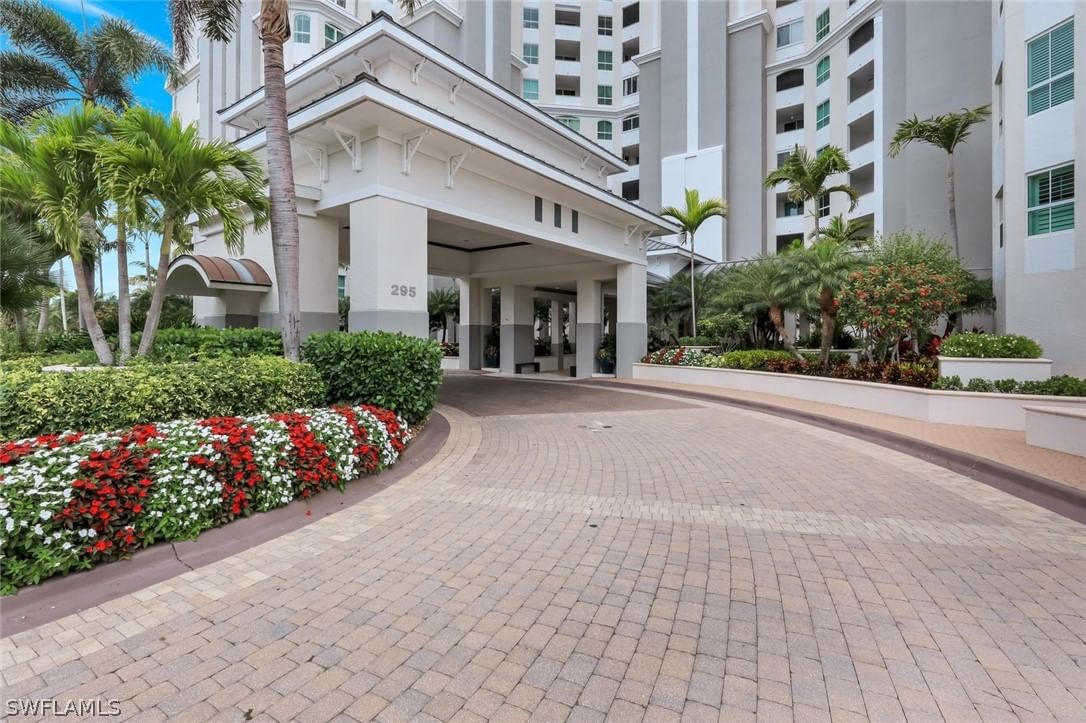 295 Grande Way #T 03, Naples, FL 34110 photo 4