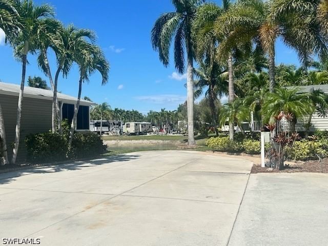 1386 Silver Lakes Boulevard, Naples, FL 34114 photo 4