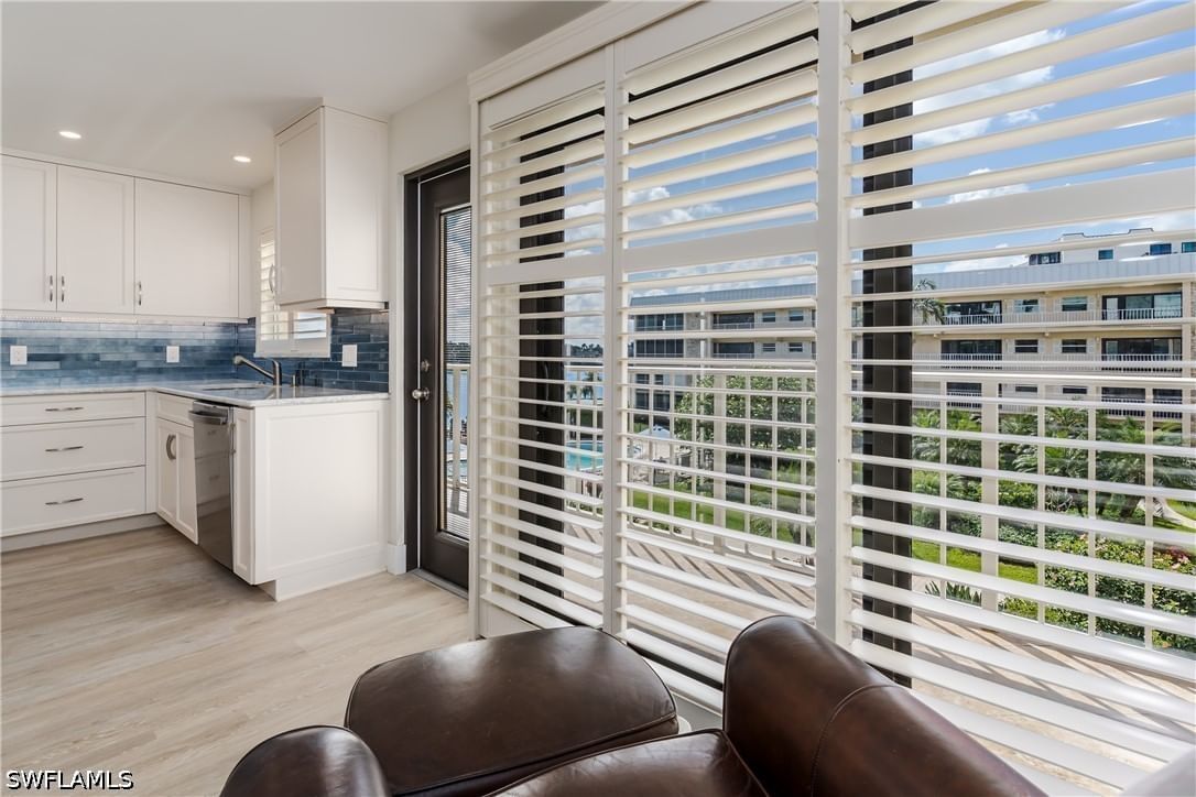 3450 Gulf Shore Boulevard N #305, Naples, FL 34103 photo 3