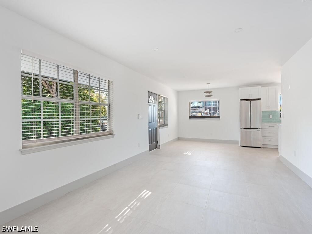 2836 Bayview Drive, Naples, FL 34112 photo 2