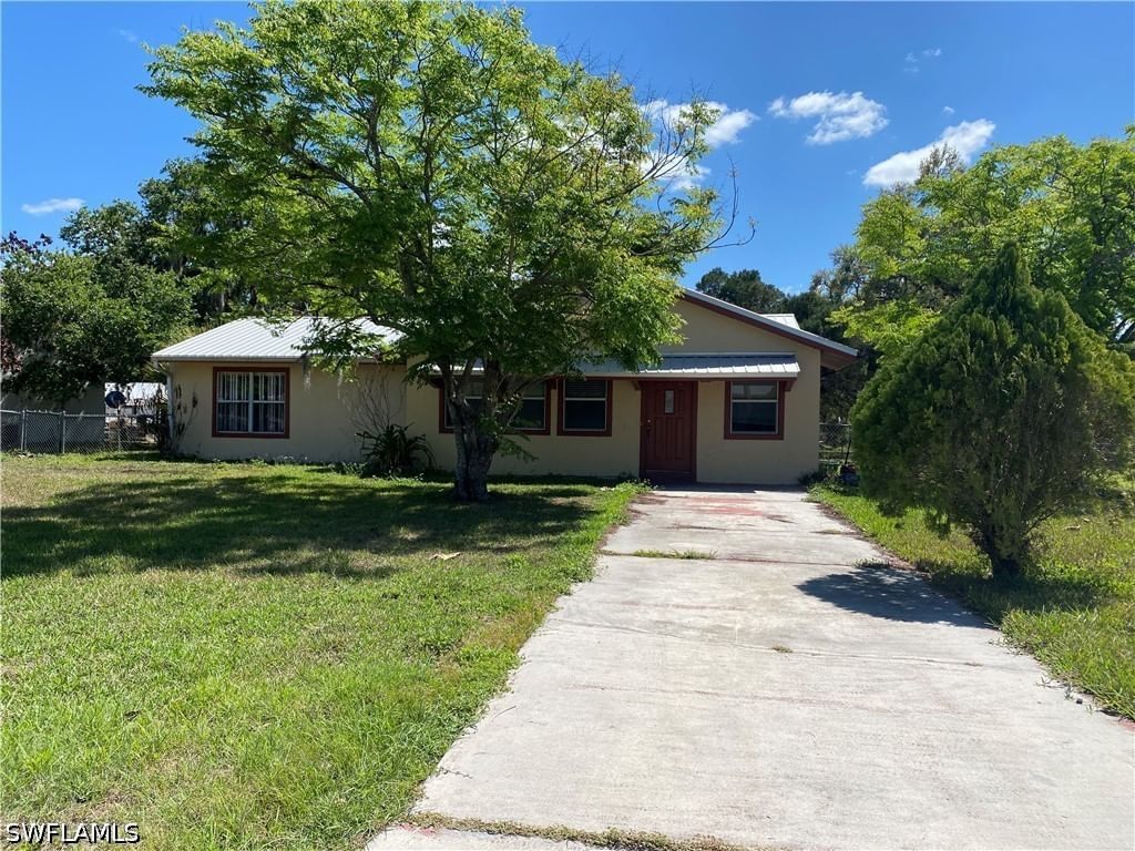 4014 N Edgewater Circle, Labelle, FL 33935 photo 4