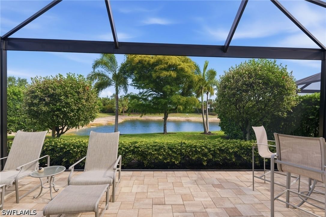 8735 Cavano Street E, Naples, FL 34119 photo 2