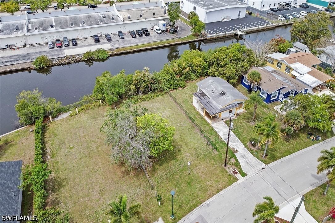 531 13th Street N, Naples, FL 34102 photo 3